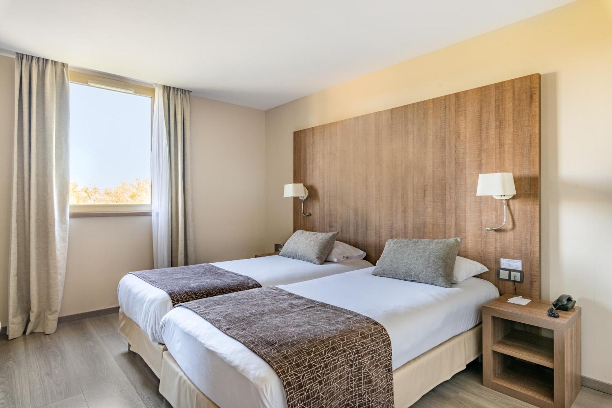 Best Western Hotel Des Barolles - Lyon Sud Brignais Exterior photo